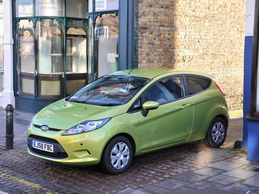  Ford Fiesta ECOnetic 2008 года  (фото 9 из 19)